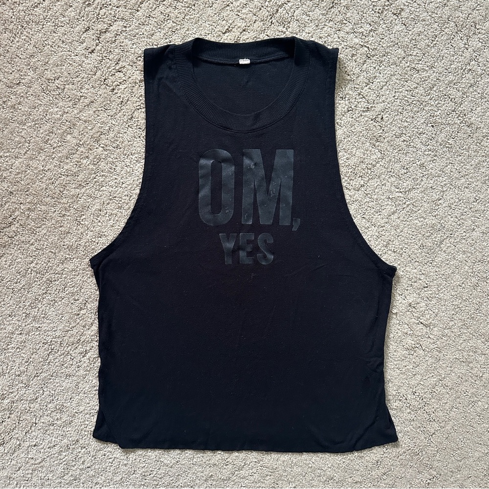 ALO Yoga Women’s Heat Wave ‘OM YES’ Muscle Tank Black Sz Small